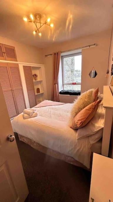 Executive Top Floor 1 Bedroom Apartment Aberdeen Eksteriør bilde